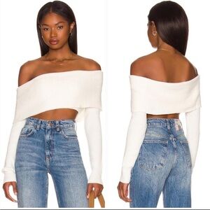 superdown White Off-the-Shoulder Cropped Knit Sweater
